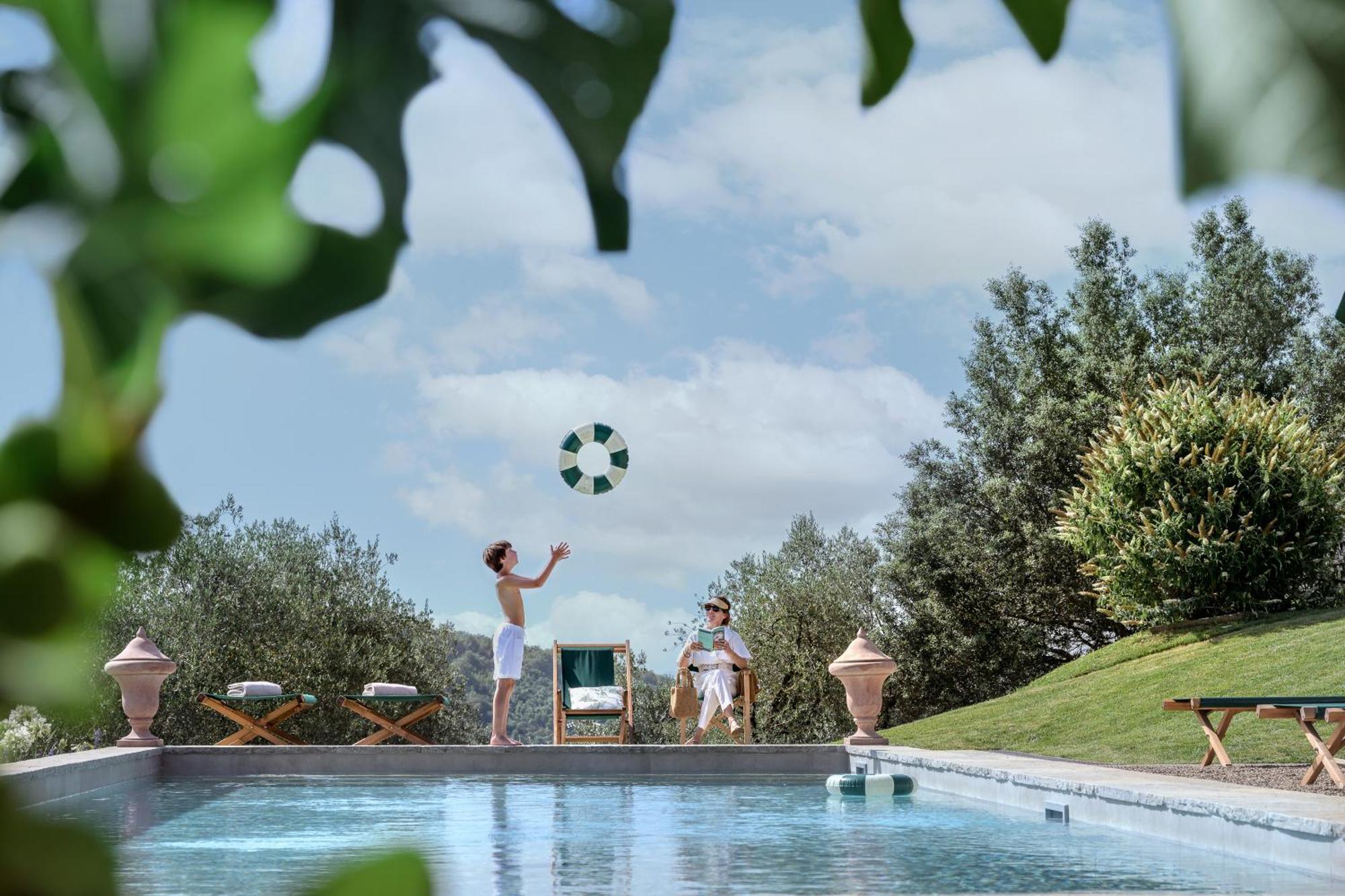 Casavilla Rentals By Torre A Cona Rignano sullʼArno Екстериор снимка